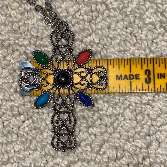 Avon 1972 Romanesque Necklace Faux Stone Cabochons Embellished Cross Silver Tone - Picture 6 of 9